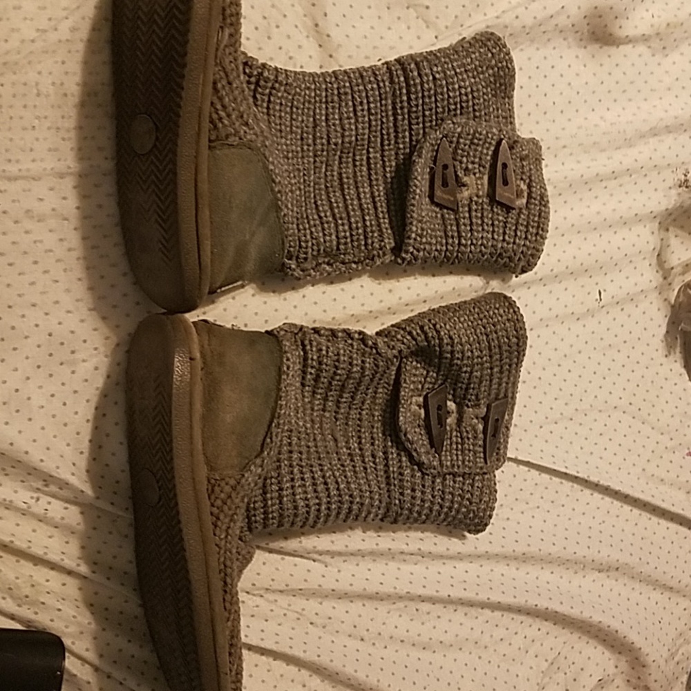 Bearpaws knitted